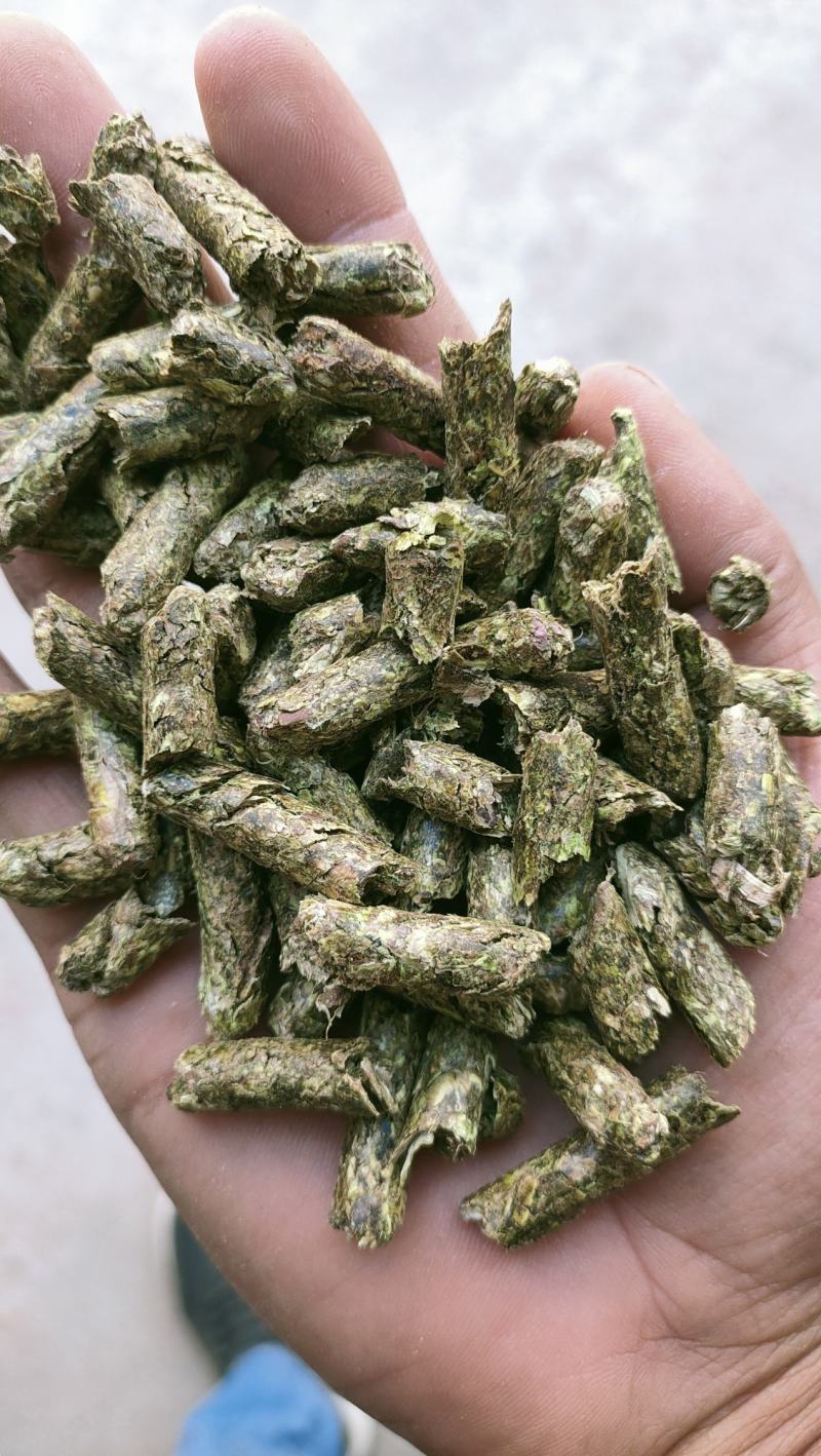 花生秧草粉、花生秧草段、颗粒、叶粉、马牛羊草料、饲料原料