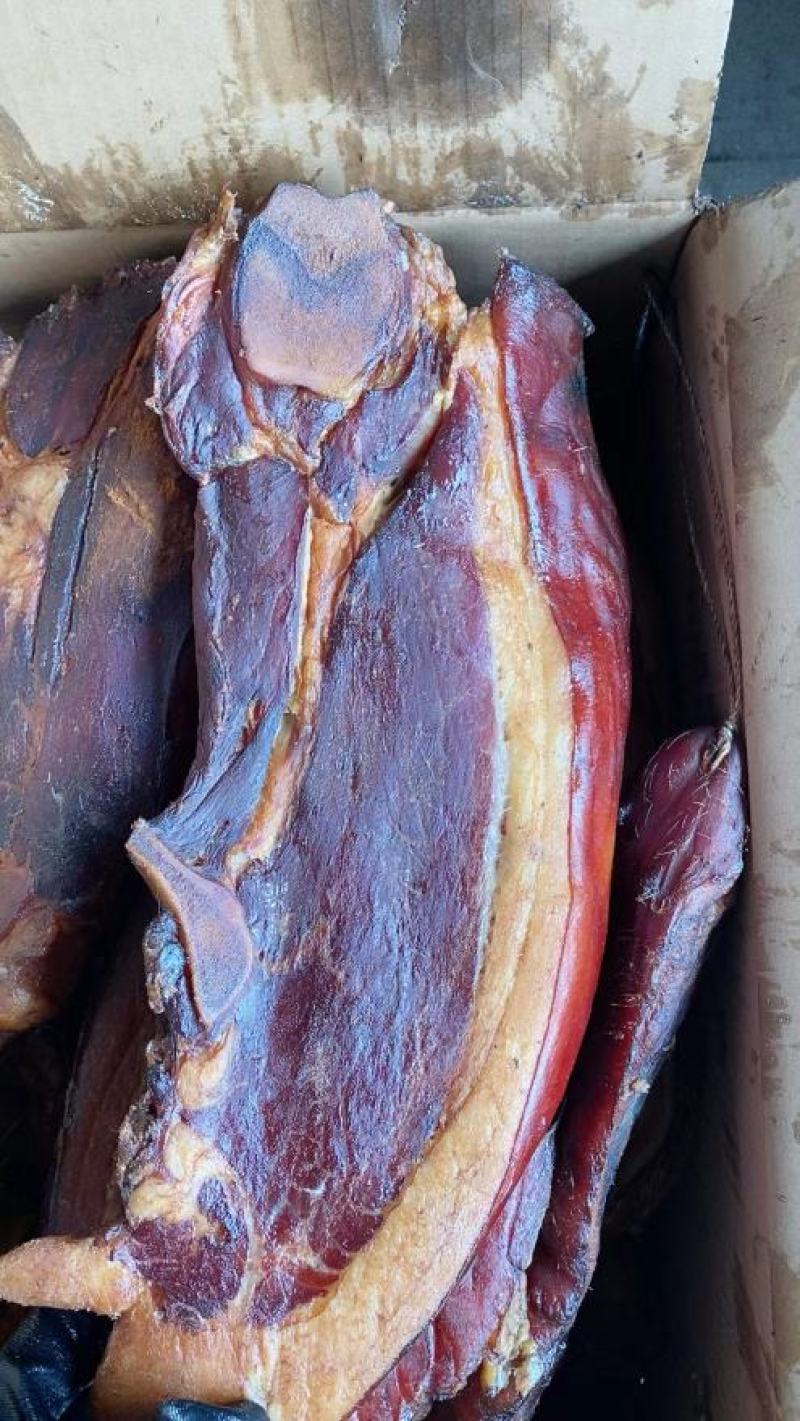 四川特色带骨腊肉烟熏二刀腊肉麻辣柴火五花批发地摊赶集年货