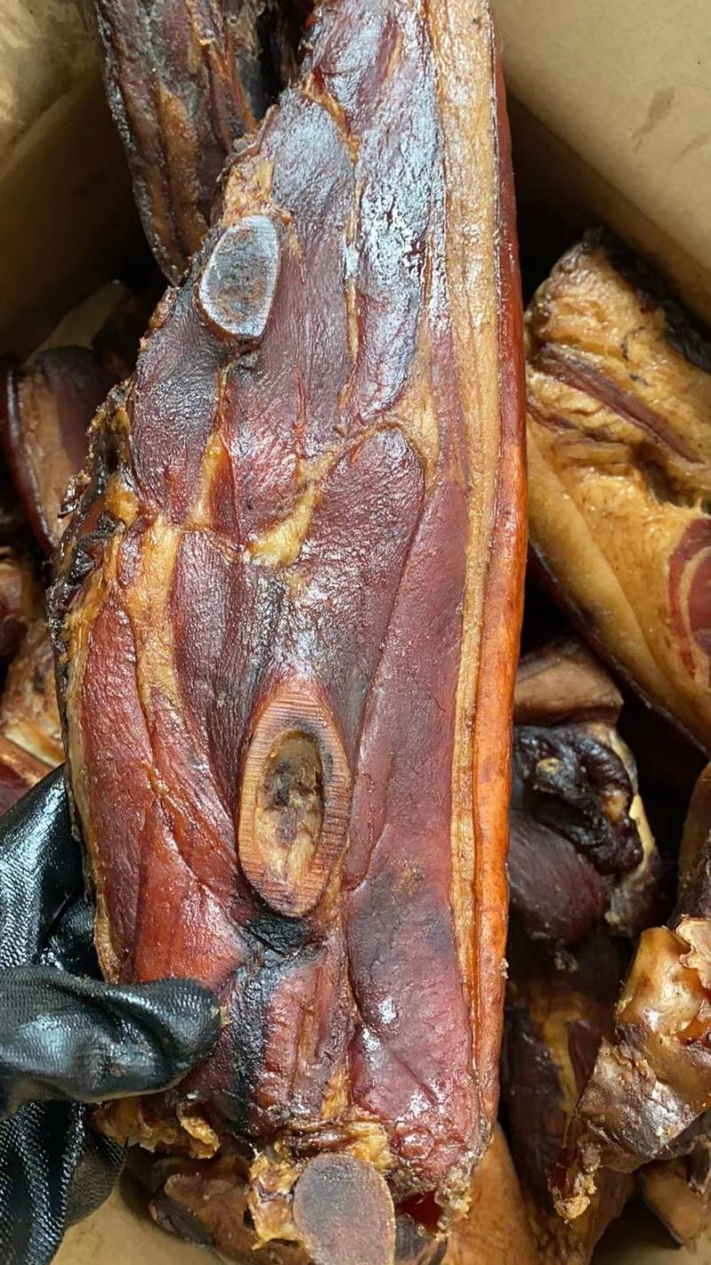 四川特色带骨腊肉烟熏二刀腊肉麻辣柴火五花批发地摊赶集年货