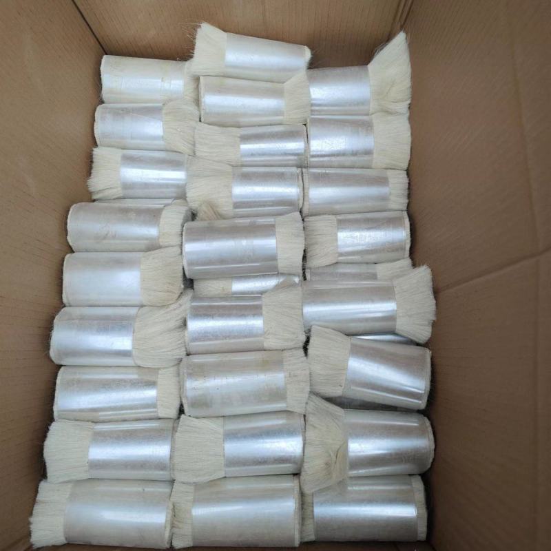 山羊毛，皮绒7------9公分。现货2吨
