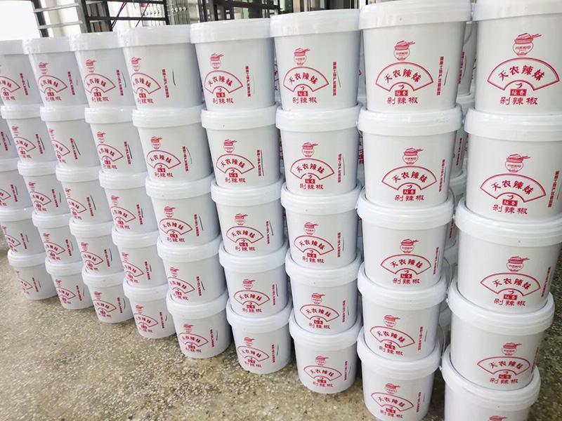 厂家自有基地湖南艳红小米辣剁椒优质原汁不参水剁辣椒