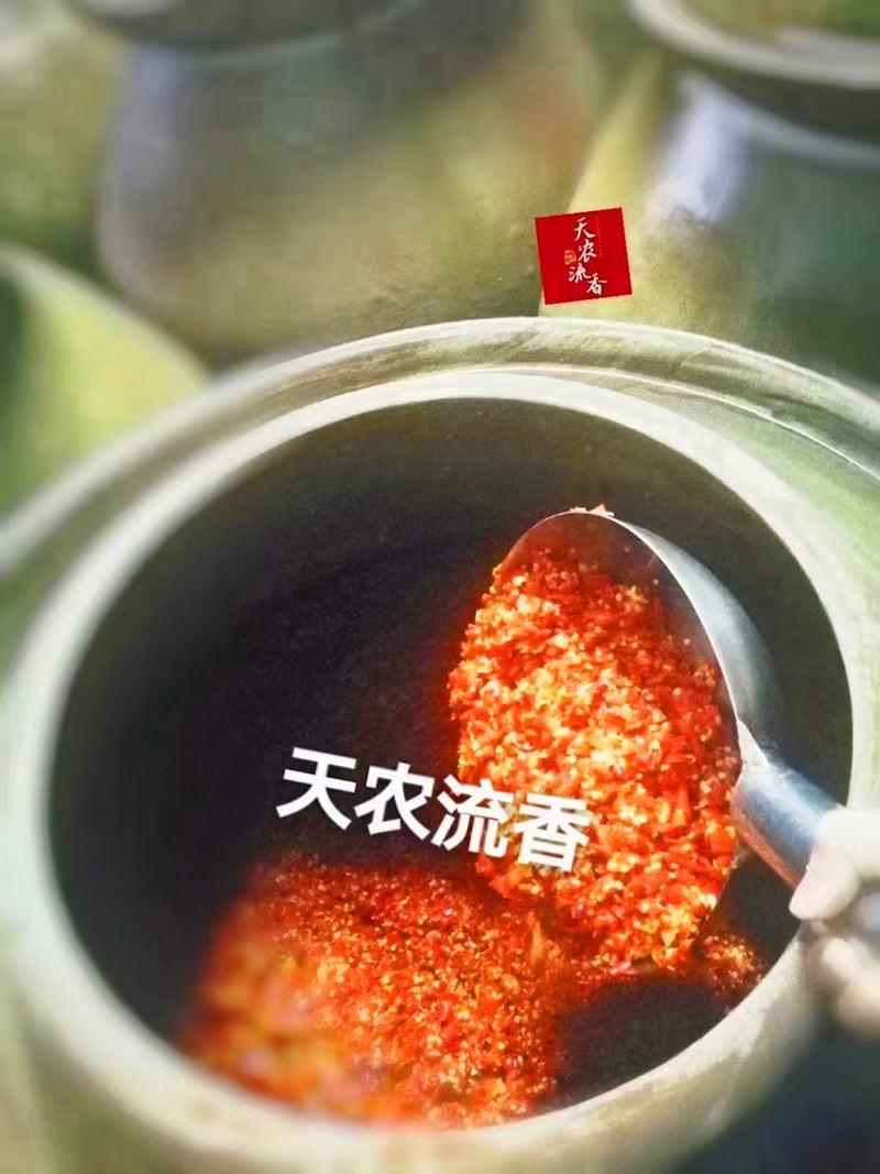 厂家自有基地湖南艳红小米辣剁椒优质原汁不参水剁辣椒