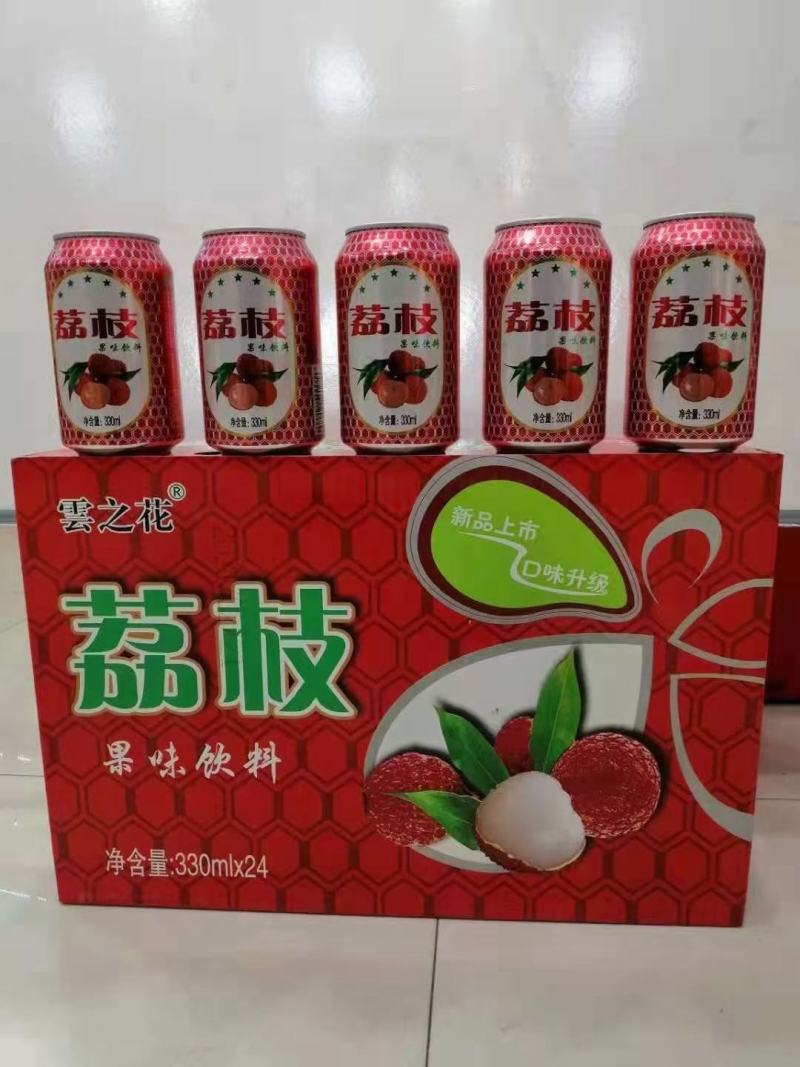 菠萝啤，一款开车也可以喝的饮料，易拉罐，塑料瓶两种包装
