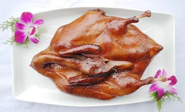 螺丝椒炒鸭成品图