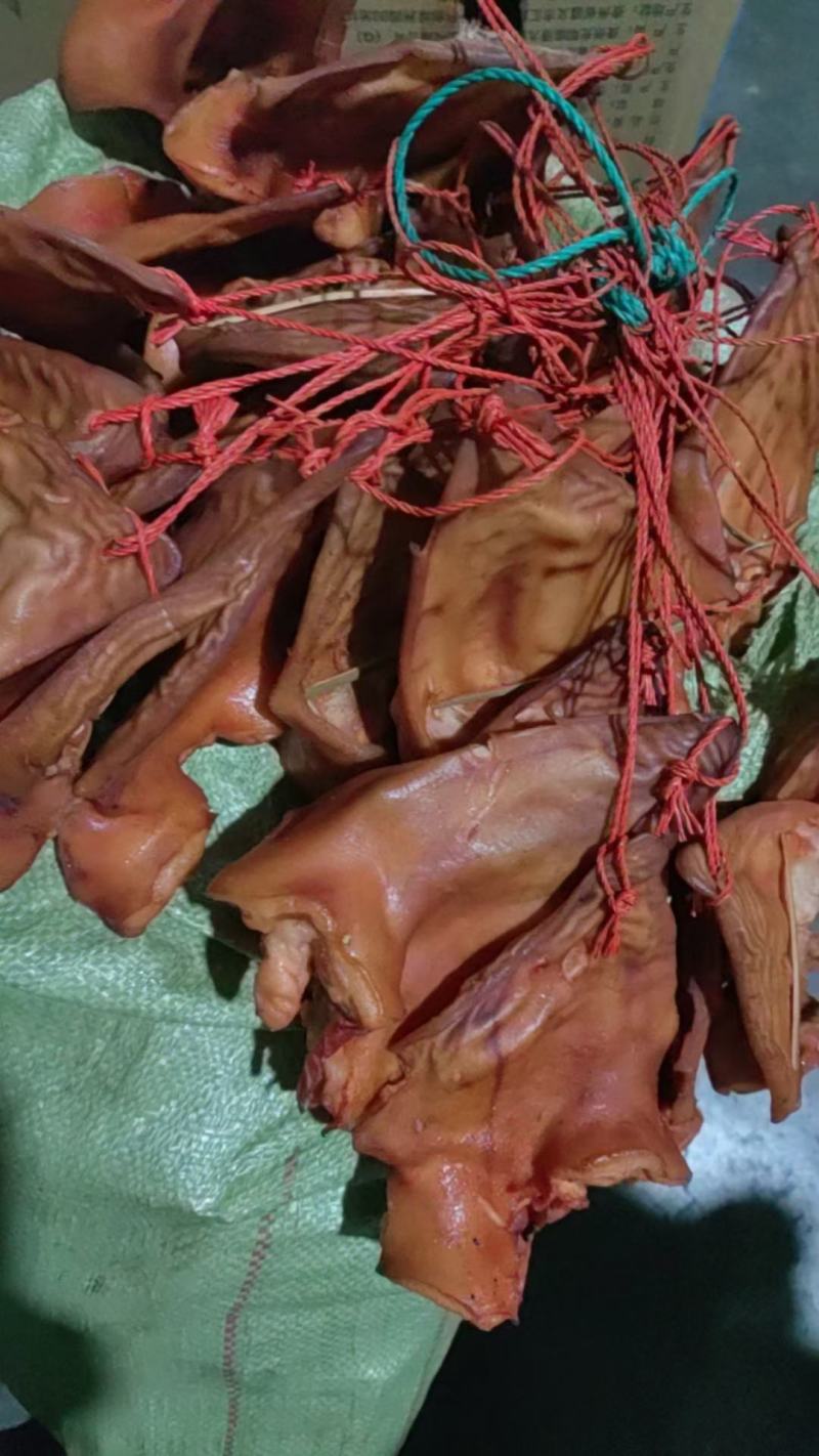腌腊猪耳朵传统老四川味道微咸适当南北方口味