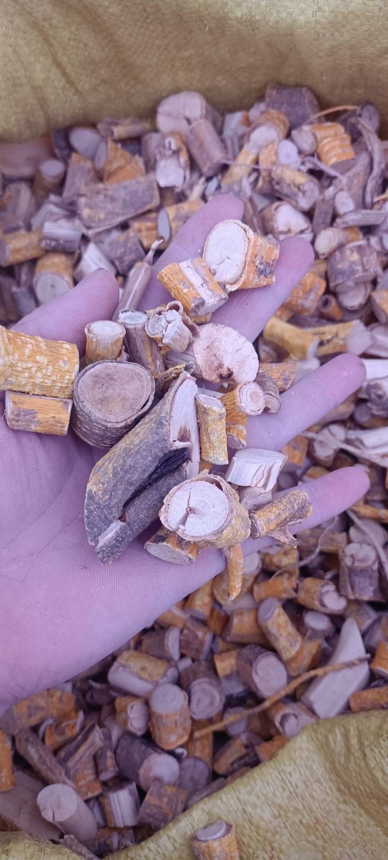穿破石