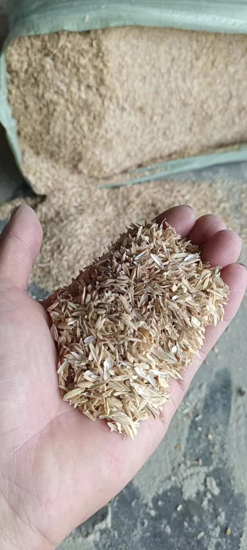 长期供应压缩谷壳，产地一手货源，质量保证，欢迎来电咨询