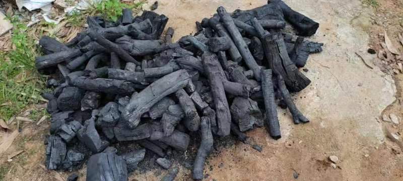 荔枝木炭，耐火，无水份无炭头，产地直销