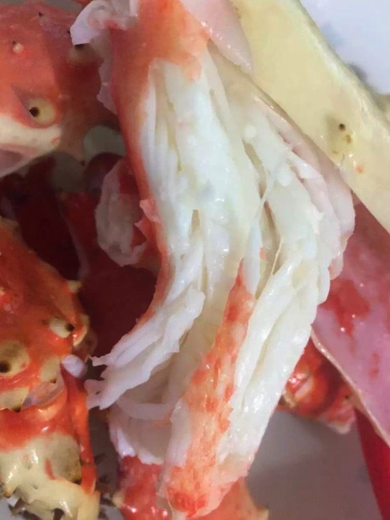 鲜活帝王蟹保证鲜活口感好肉质细腻