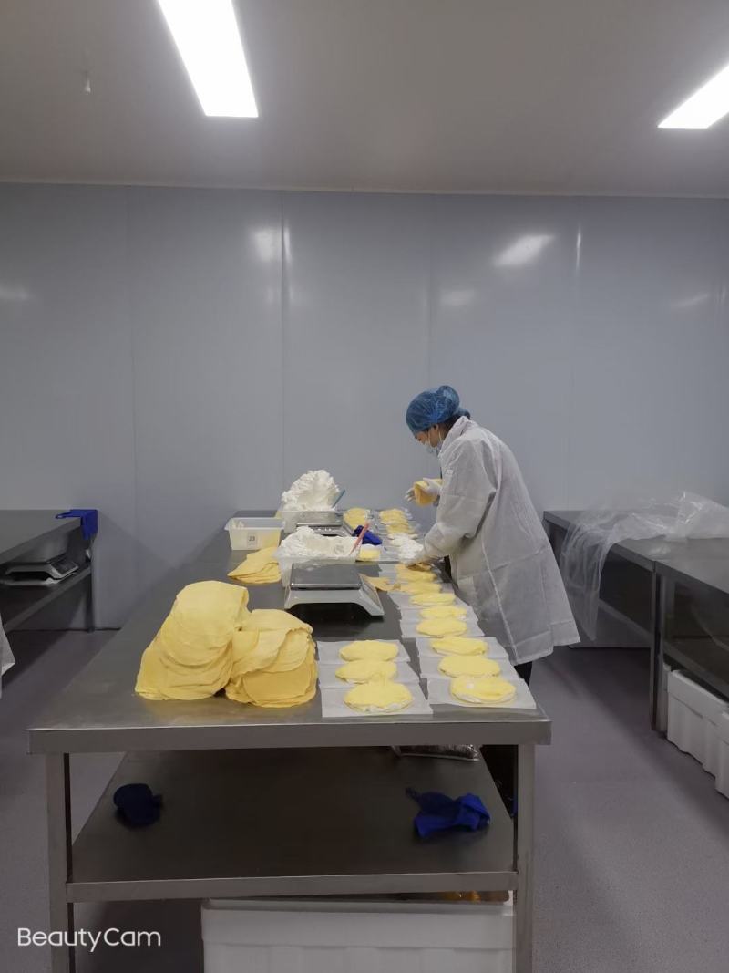 低价批发450克榴莲千层蛋糕，含优质榴莲肉200克以上！