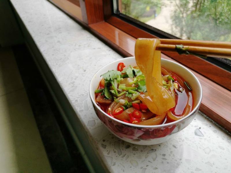 川粉，粉条，保鲜川粉，粉条，接受贴牌，各类规格，按需定制