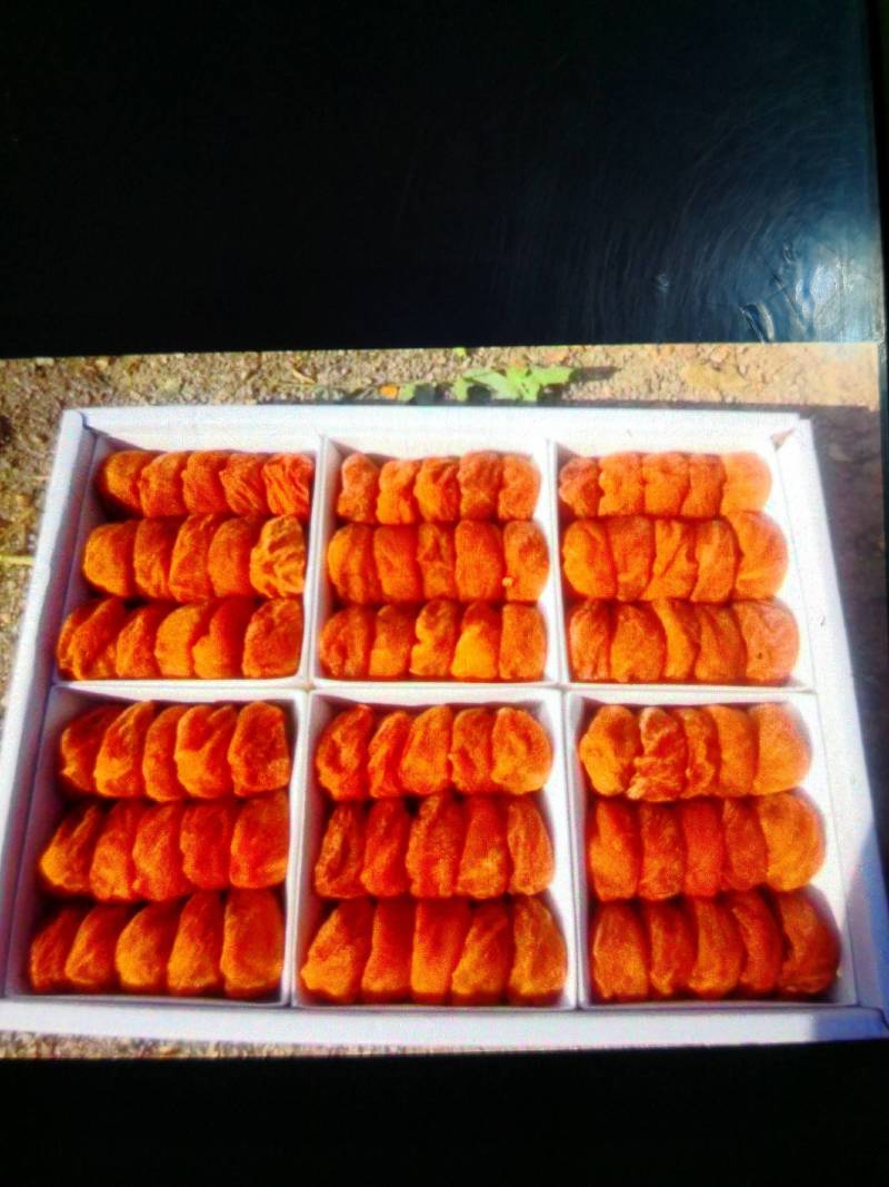 山东柿饼，临朐柿饼，自产自销，这是纯绿色无公害高山食品。