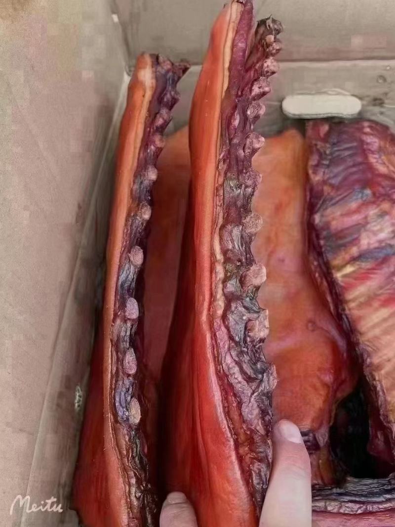 【腊肉】猪排，烟熏猪，干度好，颜色好大量现货供应