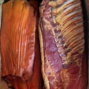 【腊肉】猪排，烟熏猪，干度好，颜色好大量现货供应