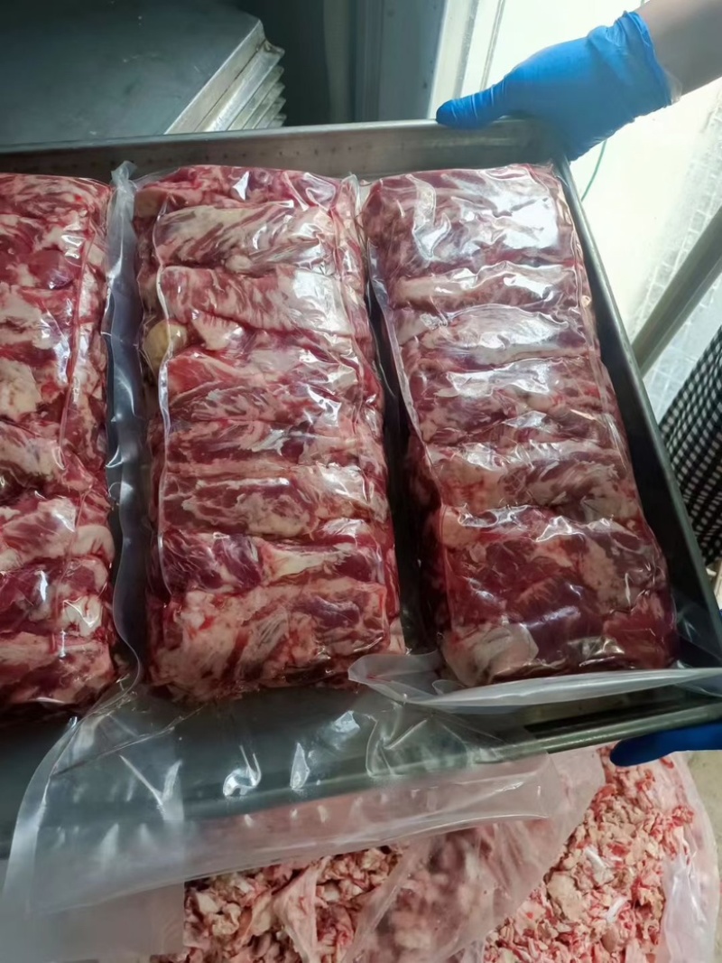 腹肉条。牛肋条