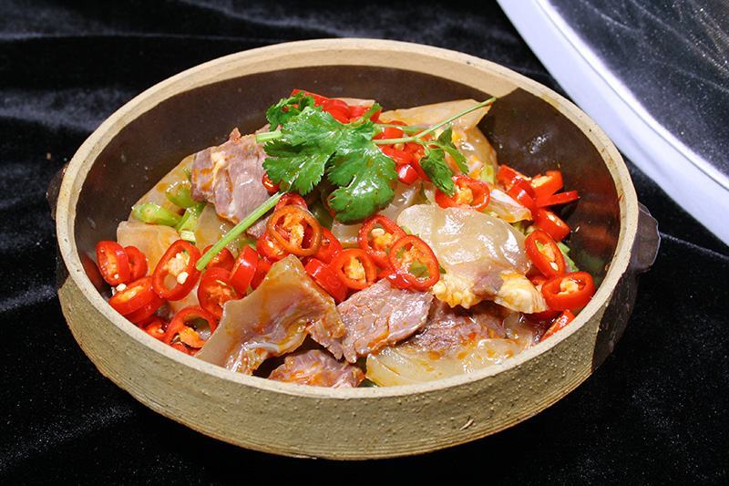 全熟原味牛头肉半成品去骨带皮牛肉全干牛脸肉速冻