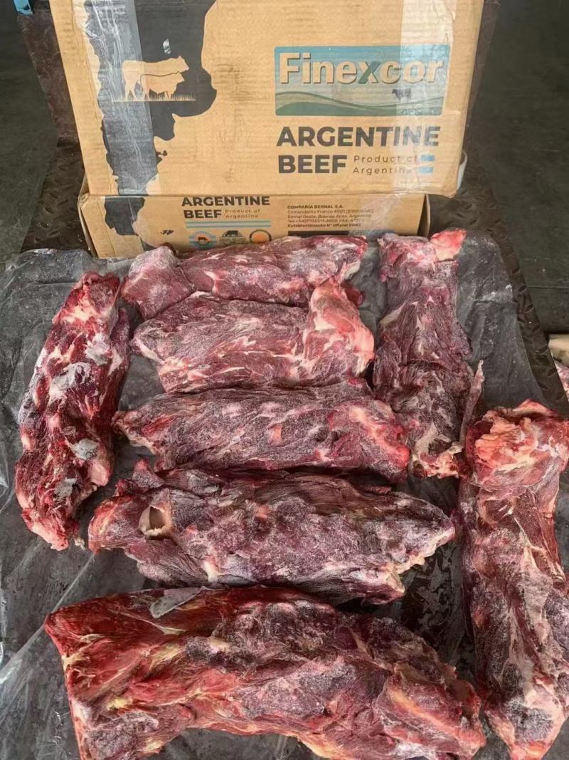 加肉牛脖骨肉含量高，价格便宜老板们别再当了，抓紧时间下单