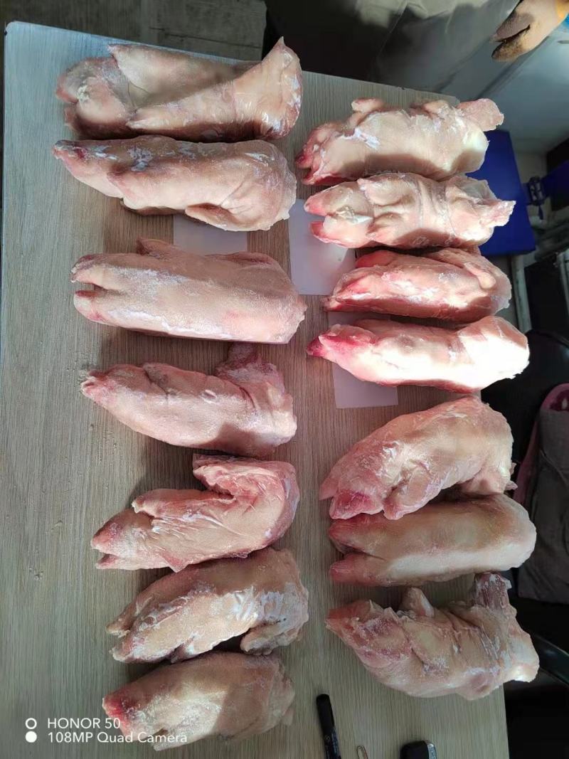 大量批发猪手肉皮猪尾猪手全国发货，需要联系我吧！！！！！