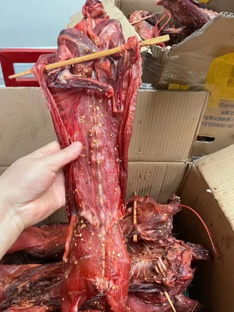 麻辣兔，又麻又香，味道巴适一件50斤，成都库房现货，价格
