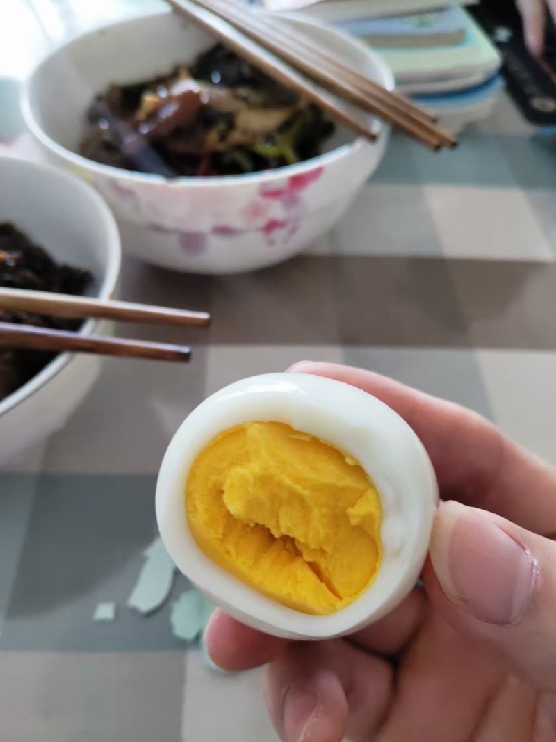峨眉山绿壳鸡蛋双色鸡蛋无抗富硒土鸡蛋蛋黄饱满双层蛋白