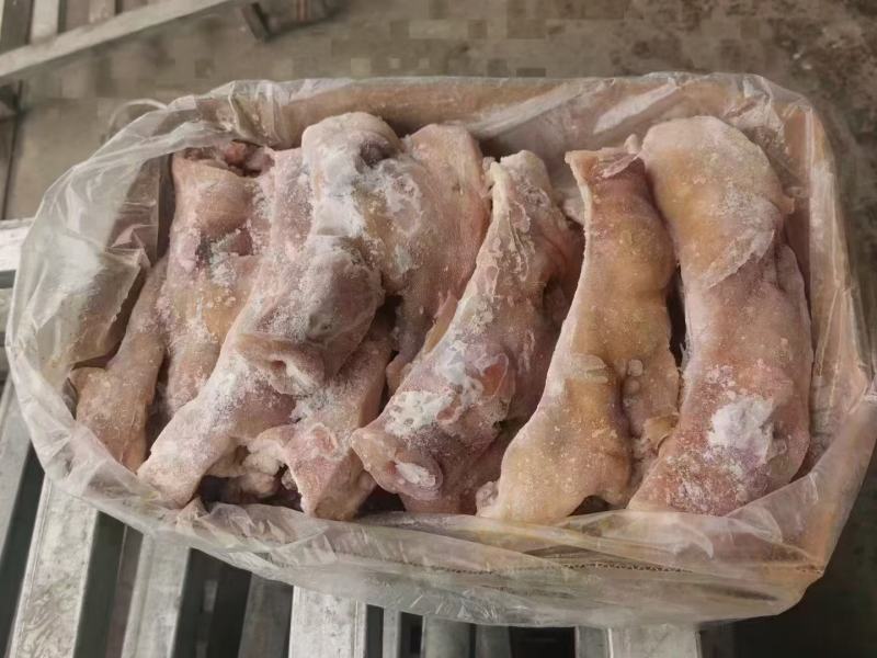 金晟猪头肉，八分熟，一手货源，厂家直销，价格低，日期新