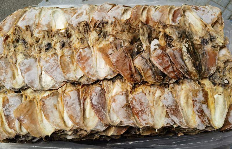 淡干墨鱼A11，产地直销，价格优惠