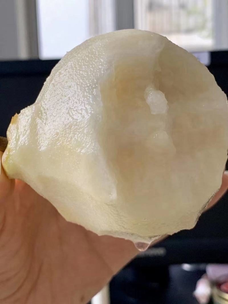 丑梨丑梨，烟台昆嵛山特产丑梨软糯多汁，冬天必备水果