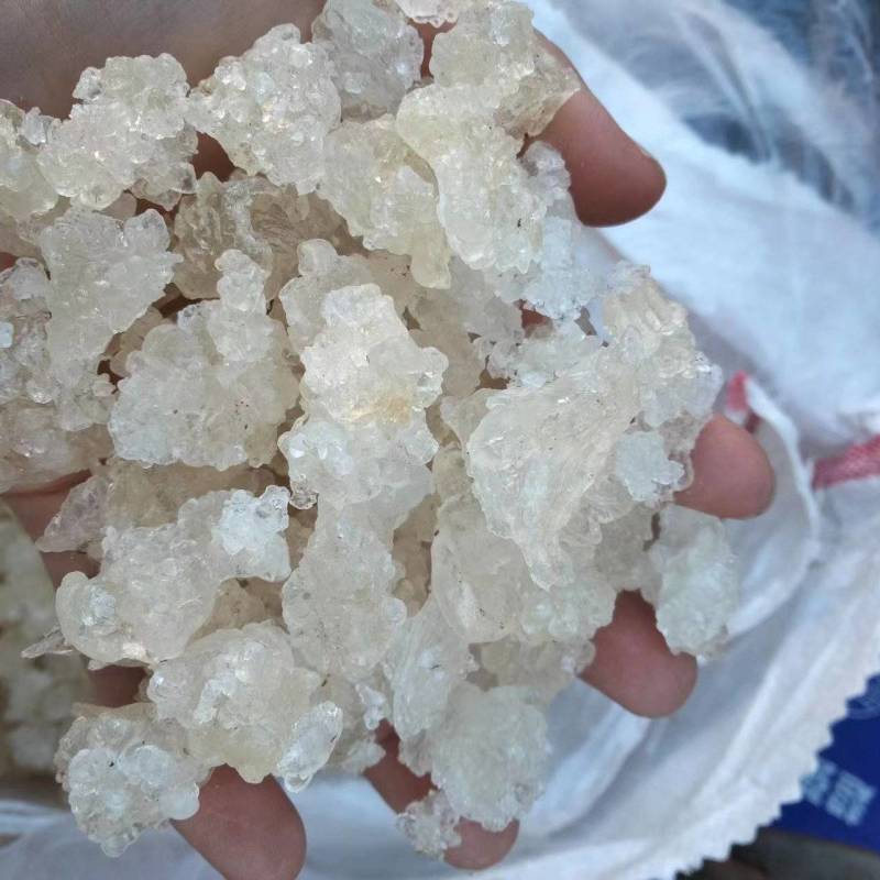 雪燕产地一手货源颜色白杂质少泡发度高