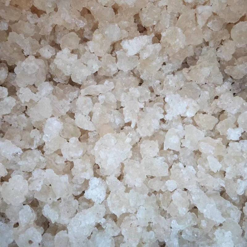 雪燕产地一手货源颜色白杂质少泡发度高