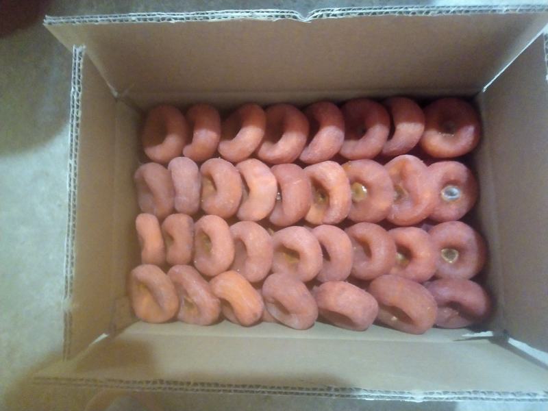 优质中饼装箱中