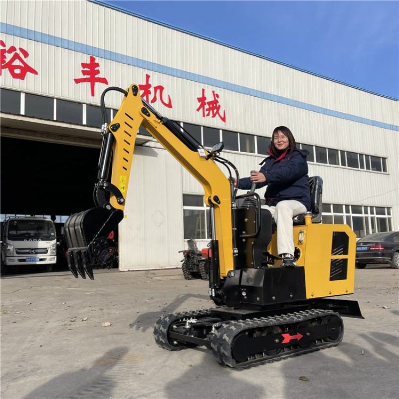 农用果园大棚挖机多功能挖机360度旋转