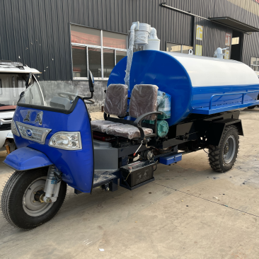 半封闭三轮吸粪车2立方抽粪车小型吸污车