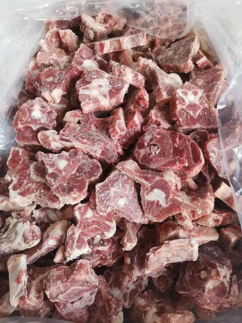 半肉羊蝎子，纯干，鲜冻，可整条可切发，一件50斤。
