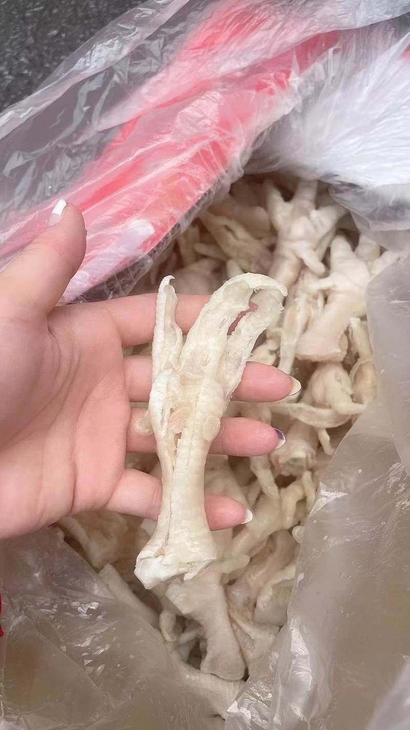 纯干脱骨鸡爪鸡爪，规格齐全，价格实惠，现货出售