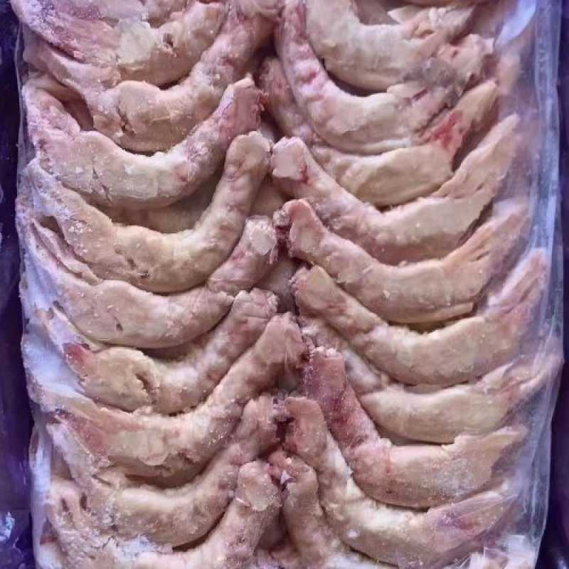 鸡脖817鸡脖带皮去皮单冻板冻，一级二规格齐全