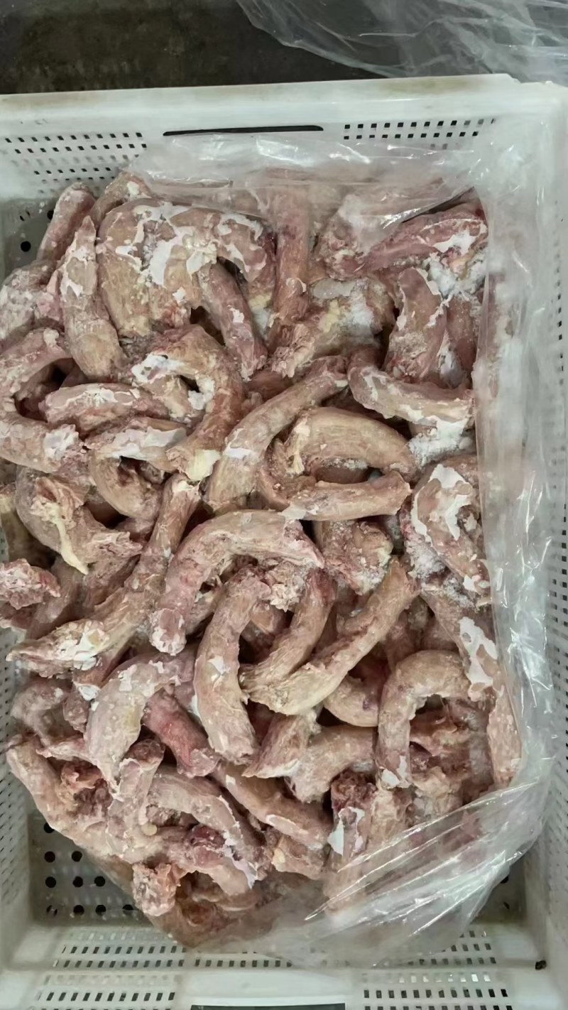 鸡脖817鸡脖带皮去皮单冻板冻，一级二规格齐全