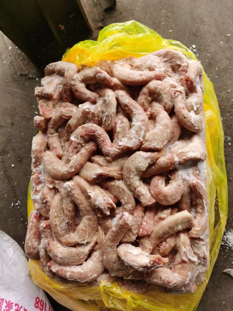 鸡脖817鸡脖带皮去皮单冻板冻，一级二规格齐全