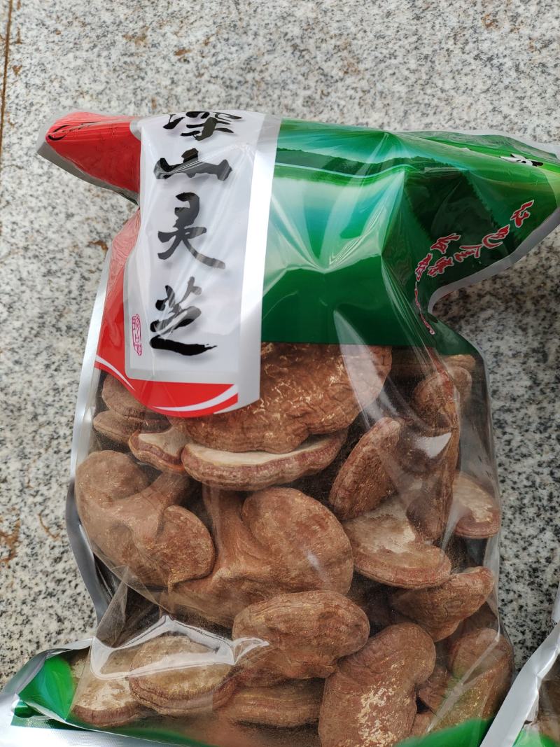 安徽金寨椴木赤灵芝，初级农副产品深山种植多糖三帖含量高
