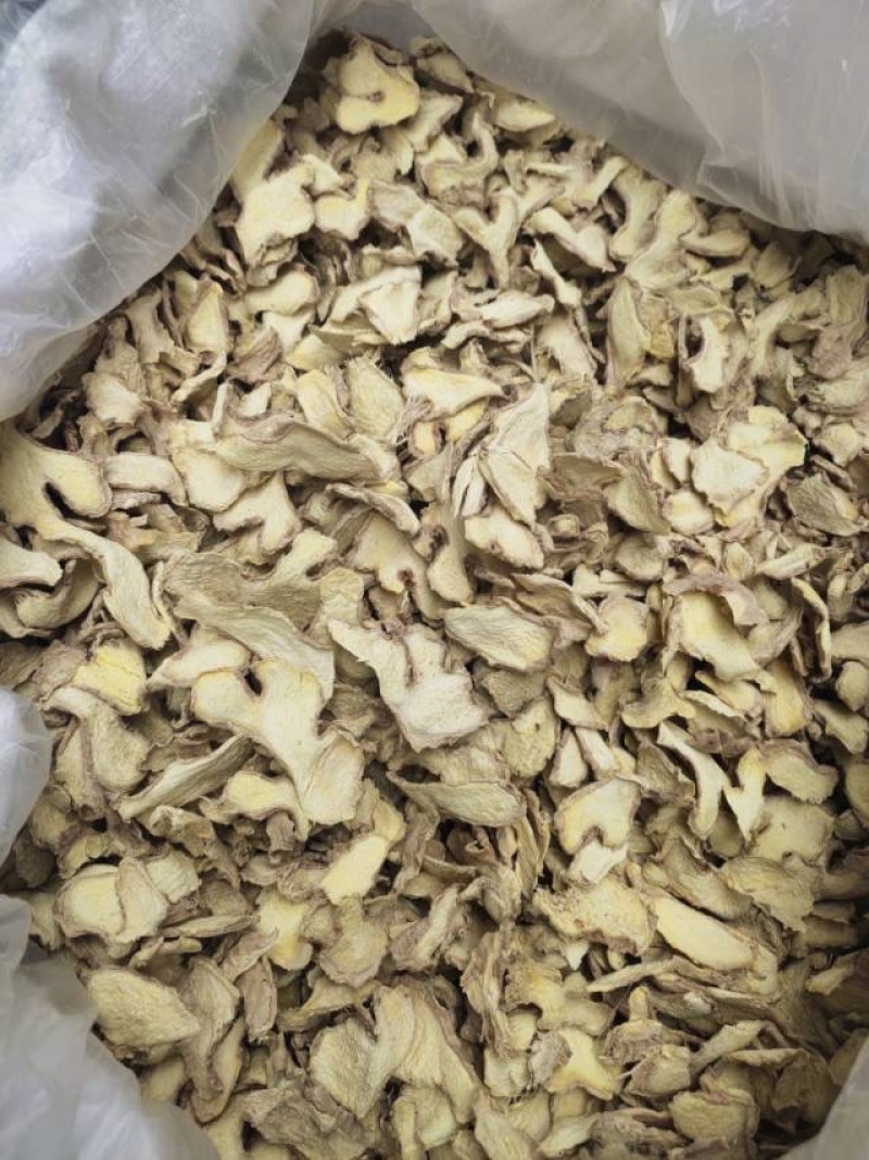 中药材干姜片云南粉质小黄姜颜色鲜亮味道浓郁