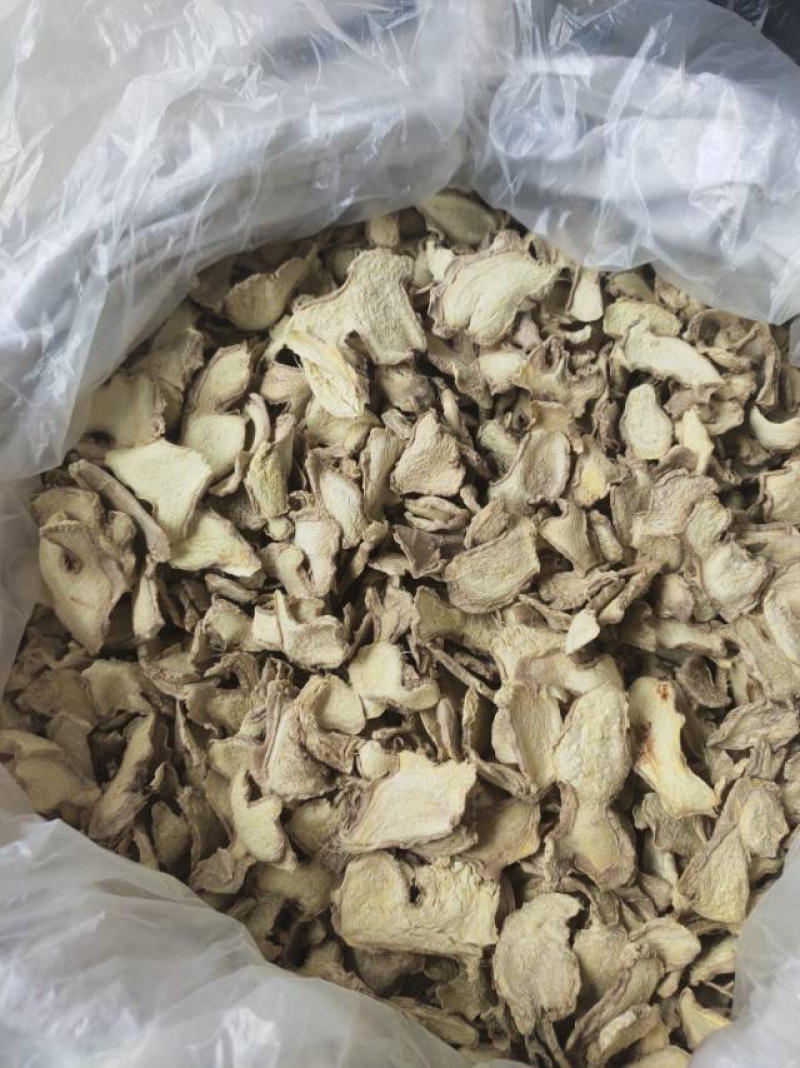 中药材干姜片云南粉质小黄姜颜色鲜亮味道浓郁