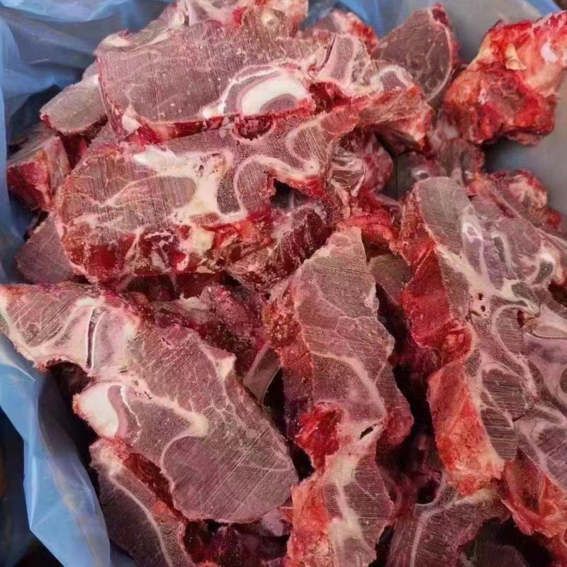 精品牛脖骨，各种规格，质量上乘，价格美丽，欢迎选购