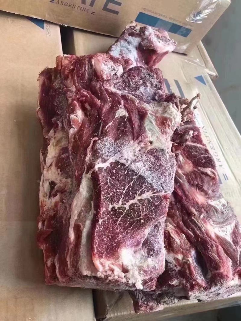 精品牛脖骨，各种规格，质量上乘，价格美丽，欢迎选购