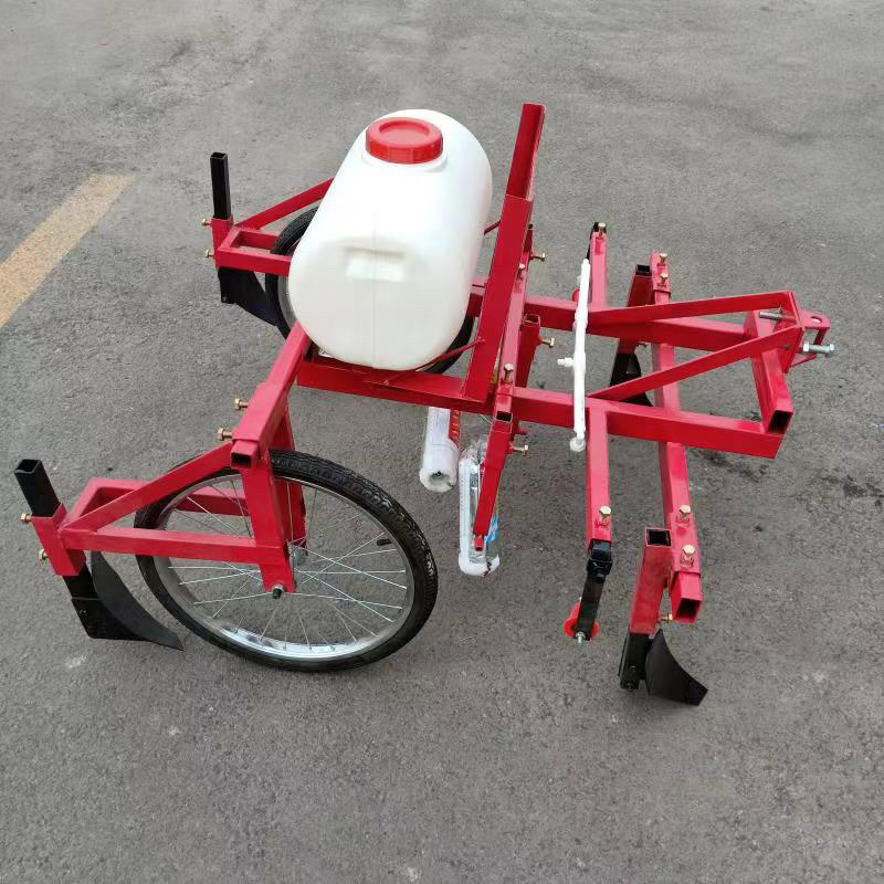 多功能覆膜机地瓜土豆蔬菜地膜覆盖机喷药滴灌覆膜一体机