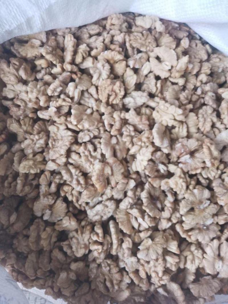 云南核桃仁包邮发货量大质优全国发货需要来电