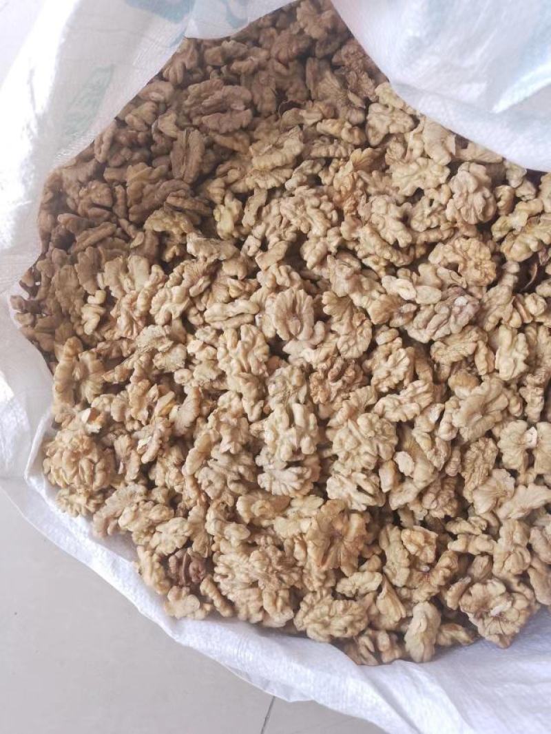 云南核桃仁包邮发货量大质优全国发货需要来电