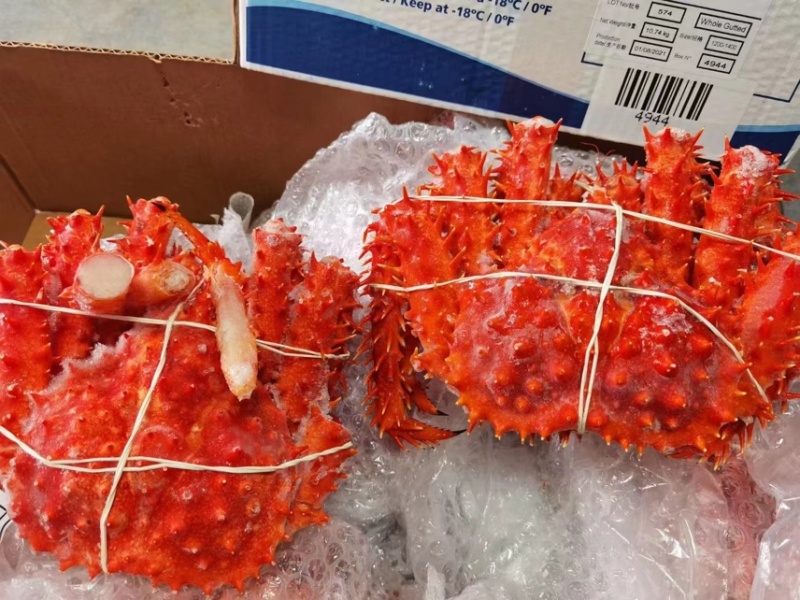 帝王蟹900克-2000克规格齐全送礼佳品欢迎来电