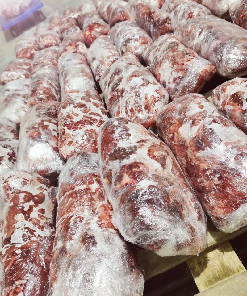 牛碎肉牛鞭根肉