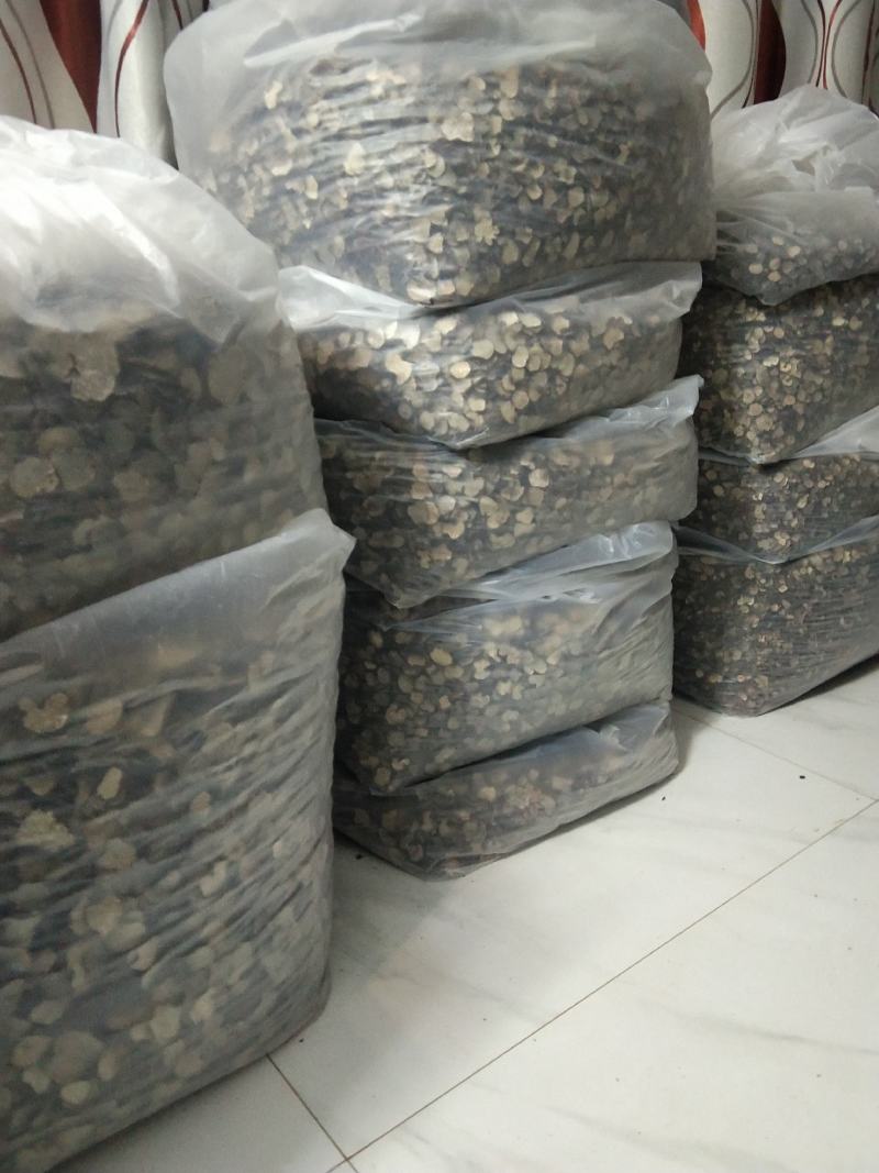 云南黑松露干片，大量上市自己加工自己岀售。货源充足