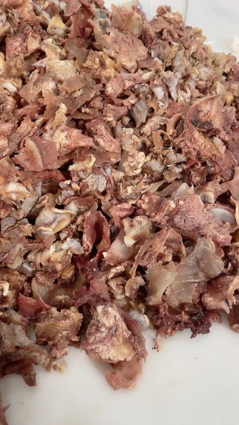 【厂家直销】剔骨肉五香牛剔骨肉黄牛脊骨拆骨肉