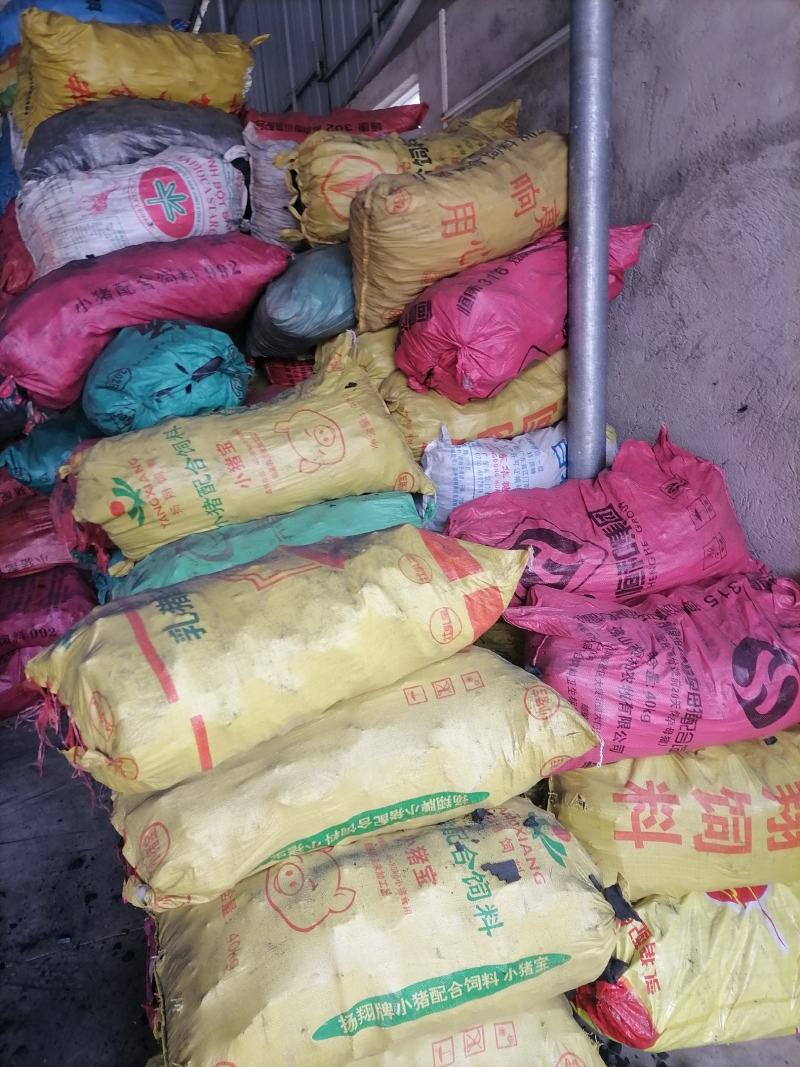 荔枝果树木炭，今天又走一车6.8米的高栏车！非诚勿扰！